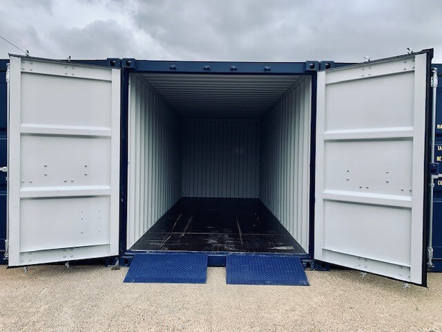 CONTAINER 14M² WITH RAMPS