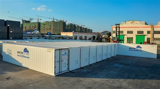 9BAY 40ft Superstore - TITAN Containers