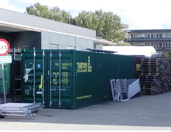 Containers for hire - TITAN Containers