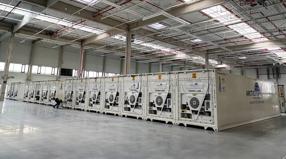 Temporary Cold Storage for Pet Food, ArcticStore continares