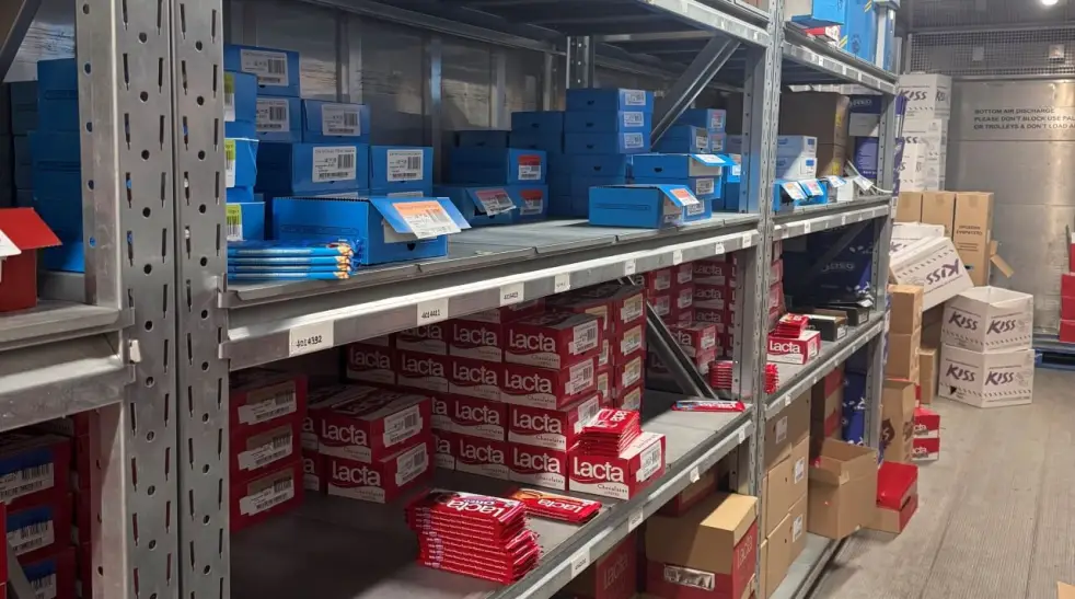 Food distribution cold storage using TITAN ArcticStore refrigerated containers